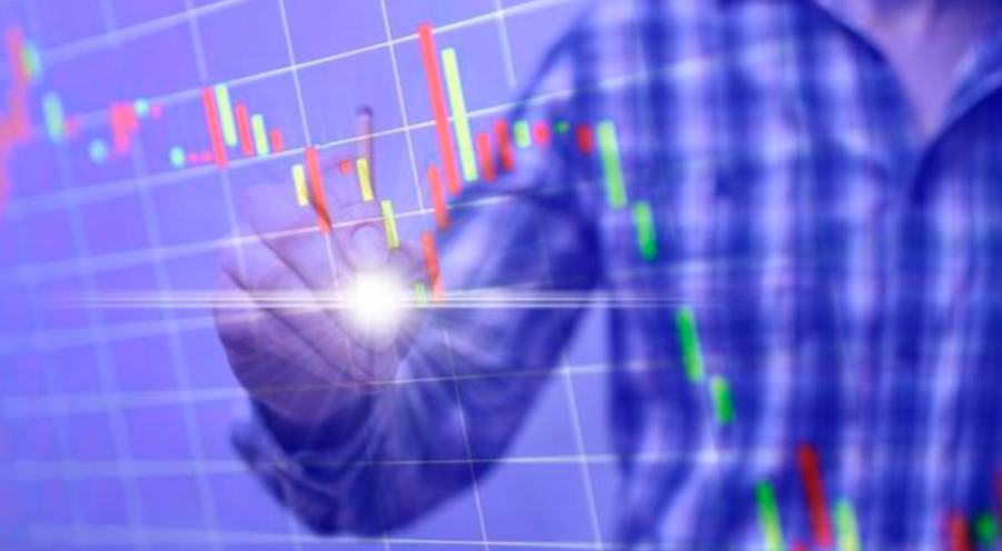 Xpeng's Record Revenue Masks Widening Losses
